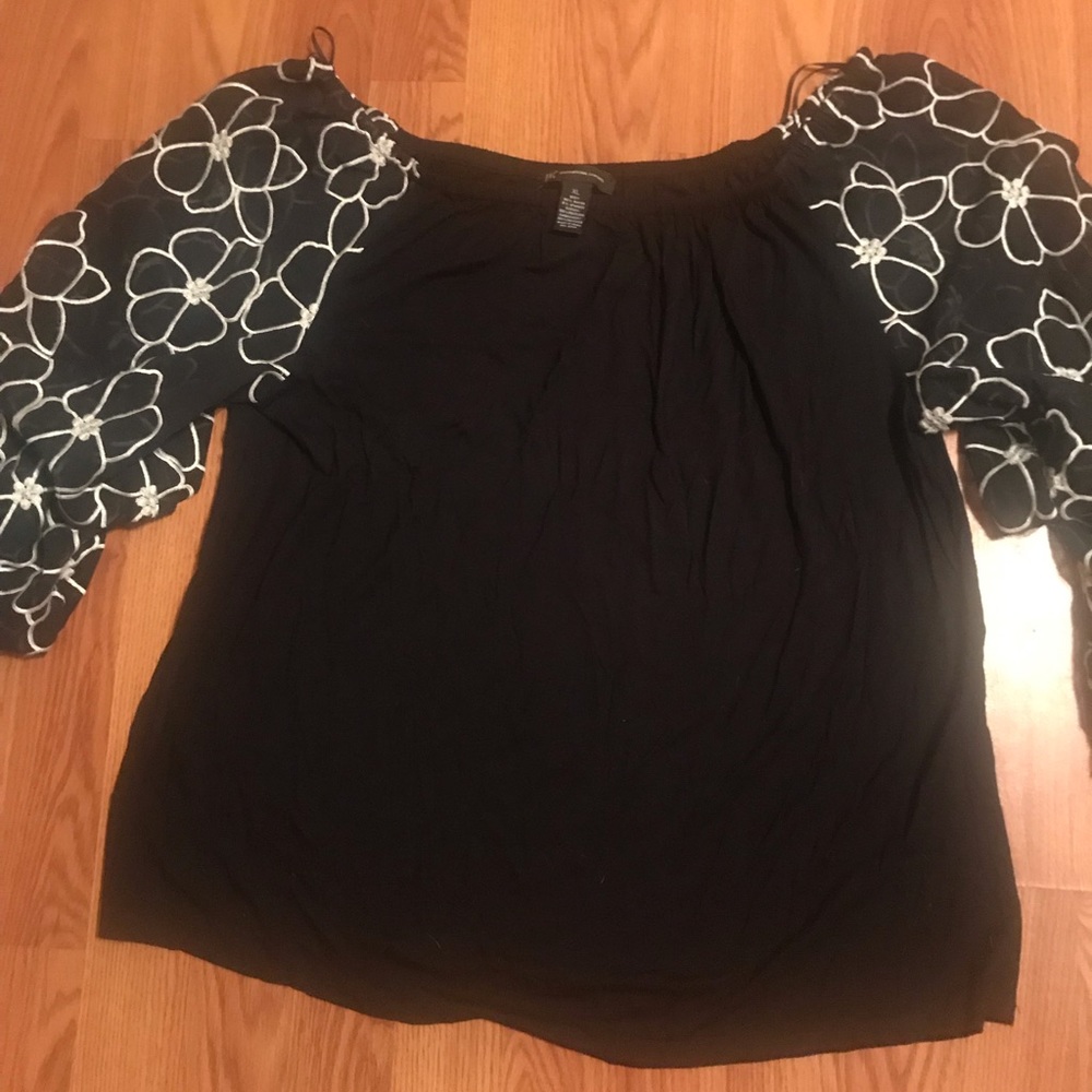 NWT. Inc Adorable shirt.